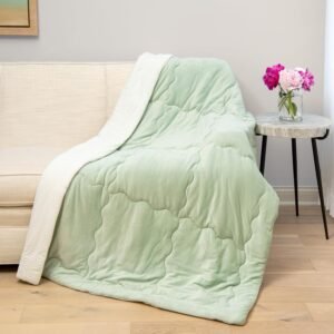 Green Double-Sided Cool Knit and Warm Plush Throw
