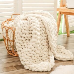 Hand-Knitted Jumbo Chenille Rope Knot Throw Beige