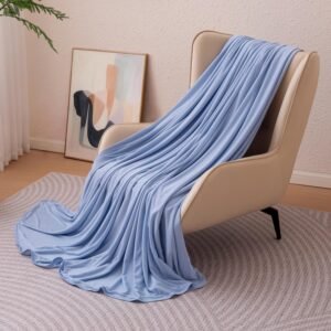 Reversible Lightweight Cooling Throw